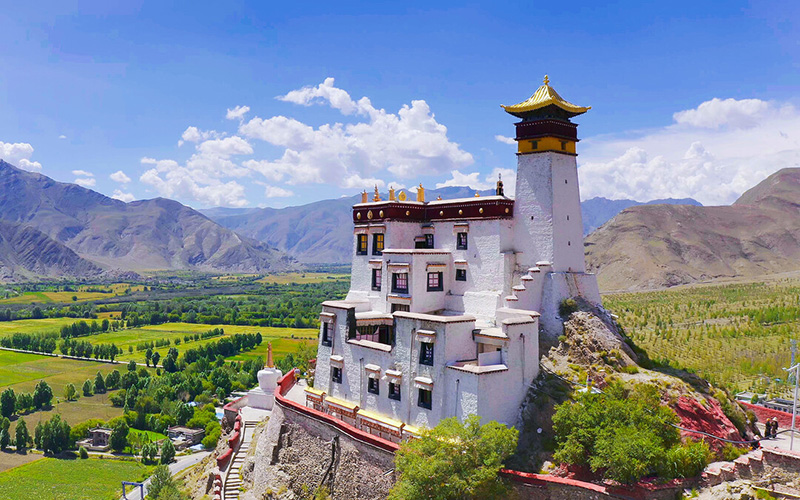 「古代チベット発祥の地ツェタン紀行」 西寧・ラサ・ツェタン７日間観光ツアー