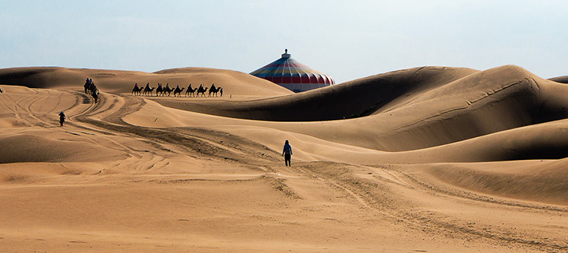 内モンゴル　クブチ砂漠 インケンタラ砂漠（響砂湾）