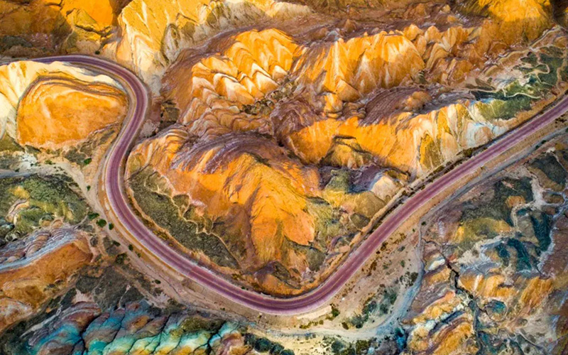 ���������A�ƒ��t���ʒO���S���Ԋό��c�A�[