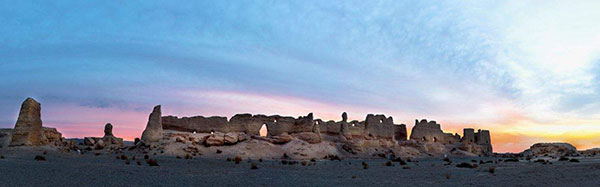河倉城(かそうじょう)遺跡 敦煌 漢河倉城(かそうじょう)遺跡 敦煌