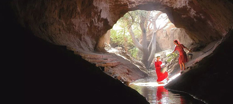 新疆トルファン　カレーズ