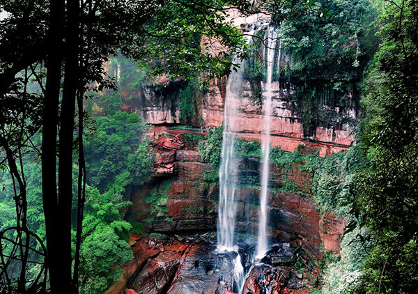 貴州 赤水丹霞（せきすいたんか）