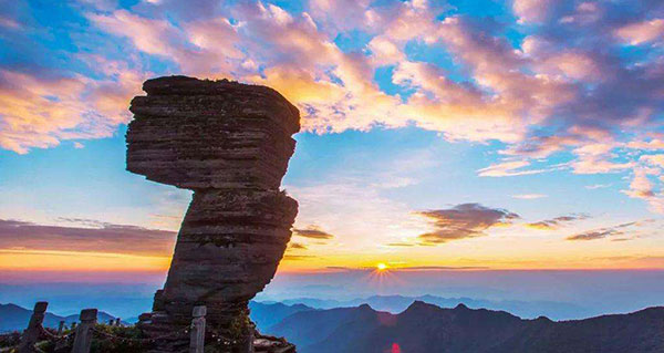 貴州 梵浄山（ぼんじょうざん）