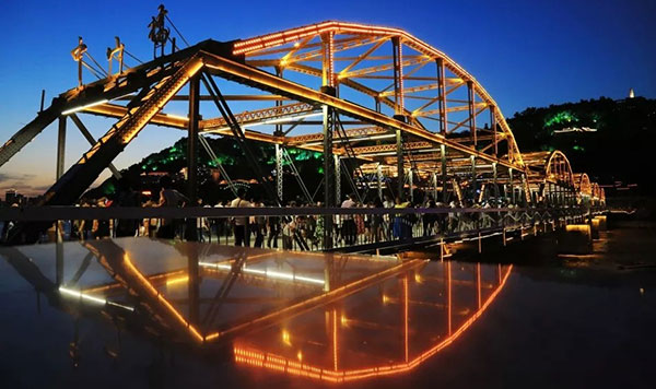 ���B���͓S��