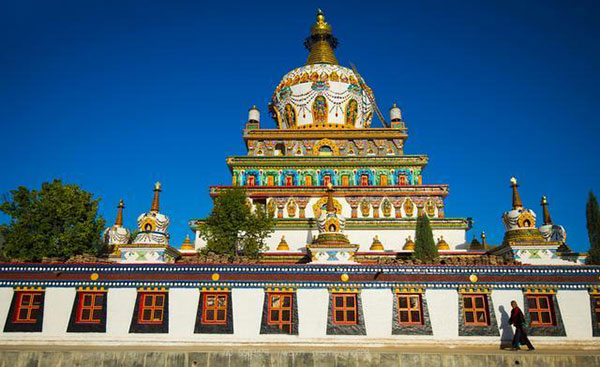 ���m�i���S���j�@�s�������i�S�}���E�S���p�j