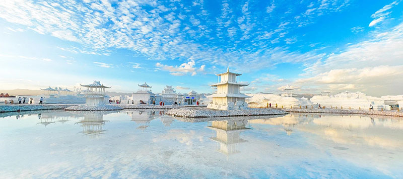 青海　チャカ塩湖