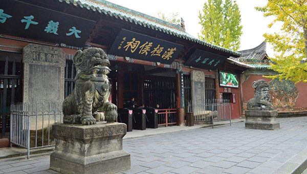 ���E���Ï�