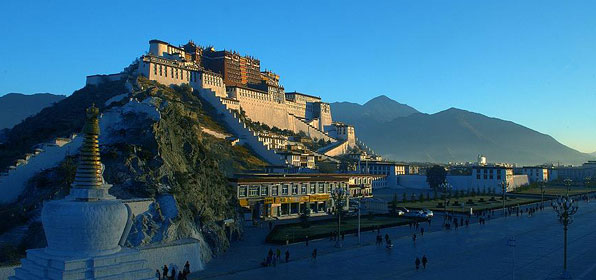 ���s���@�`�x�b�g�c�A�[