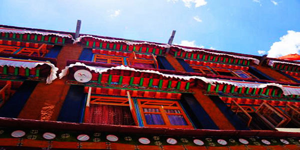 シガツェ デチェン・ケルサン・ポタン(コ慶格桑頻章) シガツェ デチェン・ケルサン・ポタン(コ慶格桑頻章)