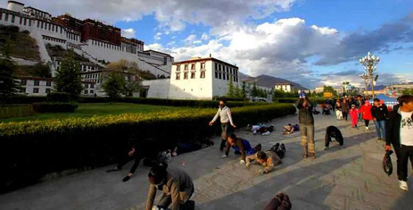 �`�x�b�g�T�K�_���Ղ�i�F�K�B���߁j