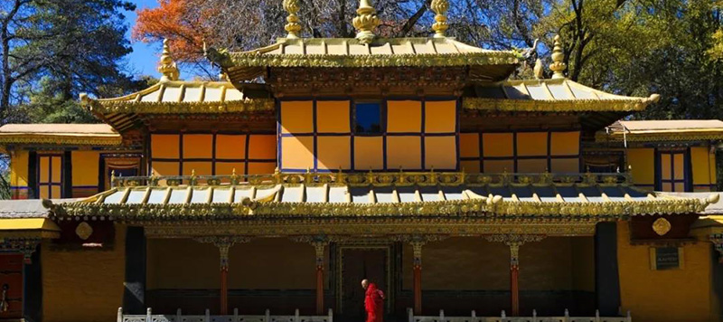 チベットラサ　ノルブリンガ（羅布林卞）