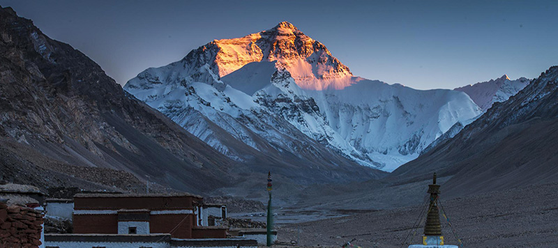 チョモランマ峰（エベレスト）