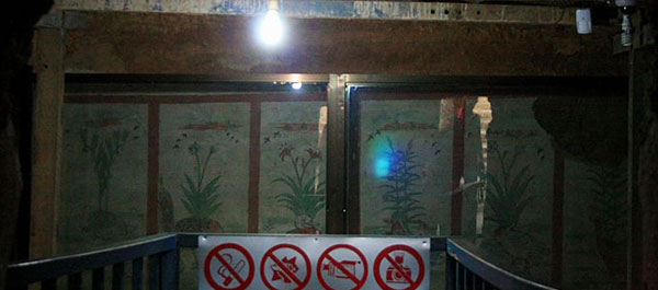 新彊トルファン アスターナ古墳群 新彊トルファン アスターナ古墳群