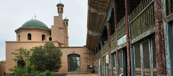 �N�`���i�Ɏԁj�厛