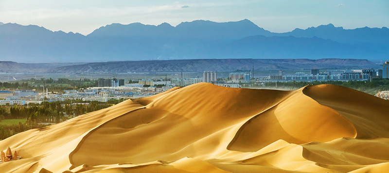 トルファン クムタグ砂漠(庫木塔格砂漠) トルファン クムタグ砂漠(庫木塔格砂漠)