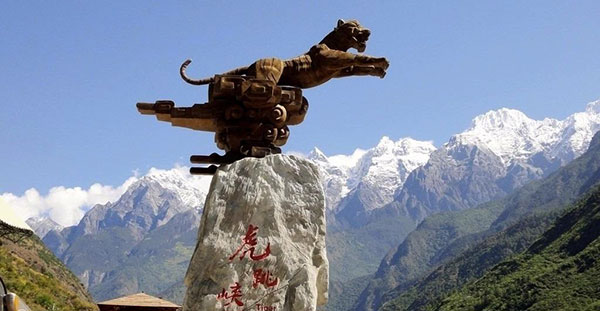 ��]�@�Ւ���