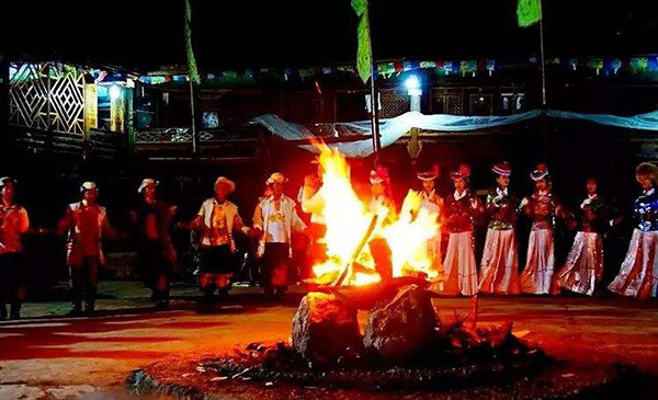 �_��@�m����