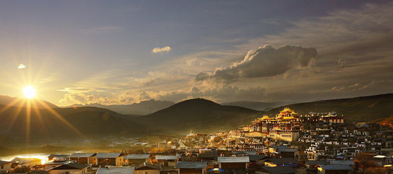 シャングリラ　松賛林寺